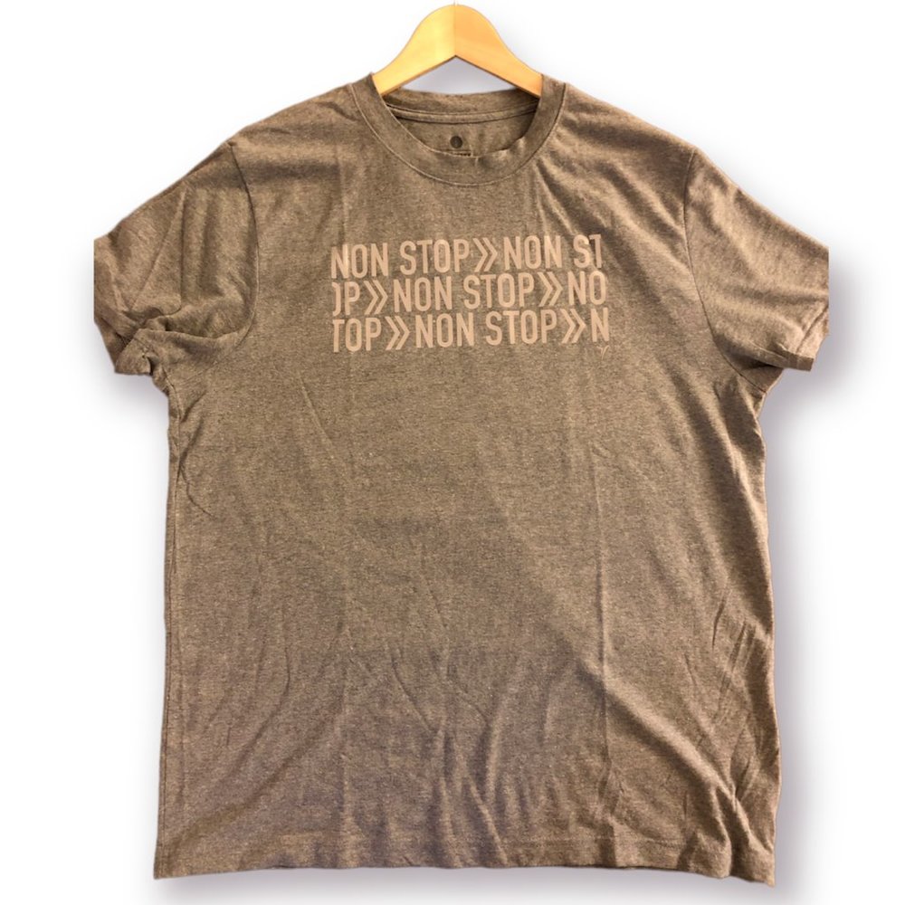 Old Navy Men's Active Reflective T-Shirt NWOT